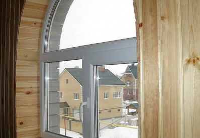 Арочное пластиковое окно