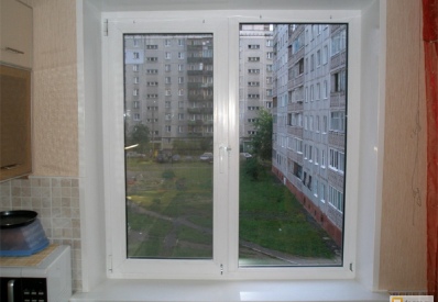 Замена стекла на ул. Маковского, 13