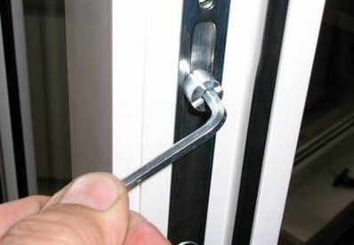 Регулировка окон на ул. Шекспира, 18