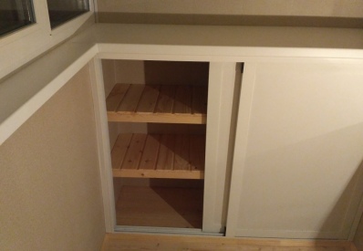 Шкаф на балконе внутри Шкаф на балконе внутри