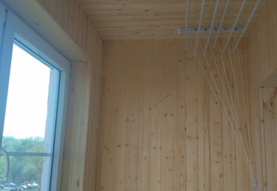 Внутренняя отделка балкона деревом