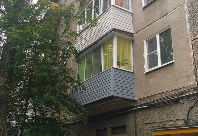 Остекление балкона раздвижными рамами