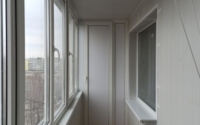 Отделка балкона ПВХ - Переходникова, 25