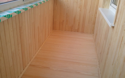 Балкон - отделка деревом - Дворовая 38