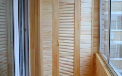 Балкон - отделка деревом - Пермякова 8